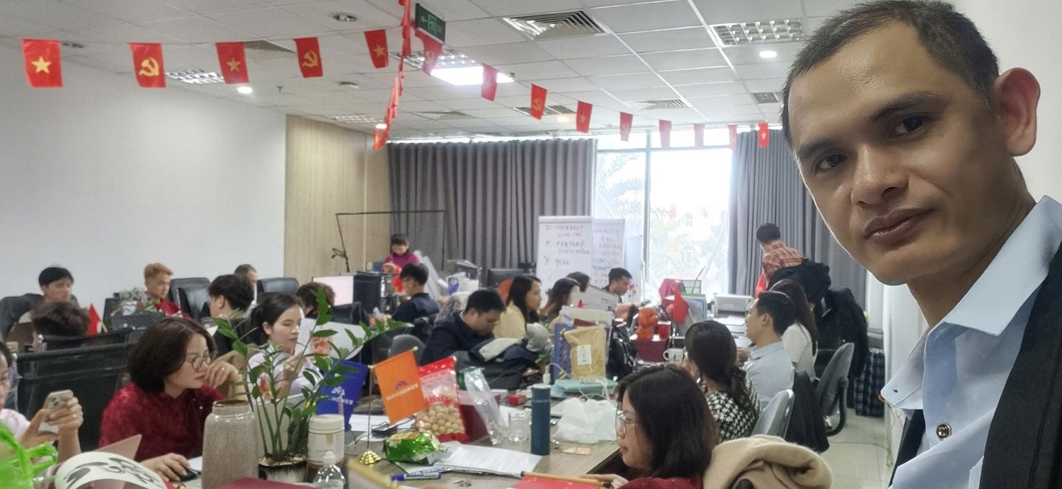 Khai Xuân MayHomes - Không Khí Làm Việc Của Team Clickhomes EG26